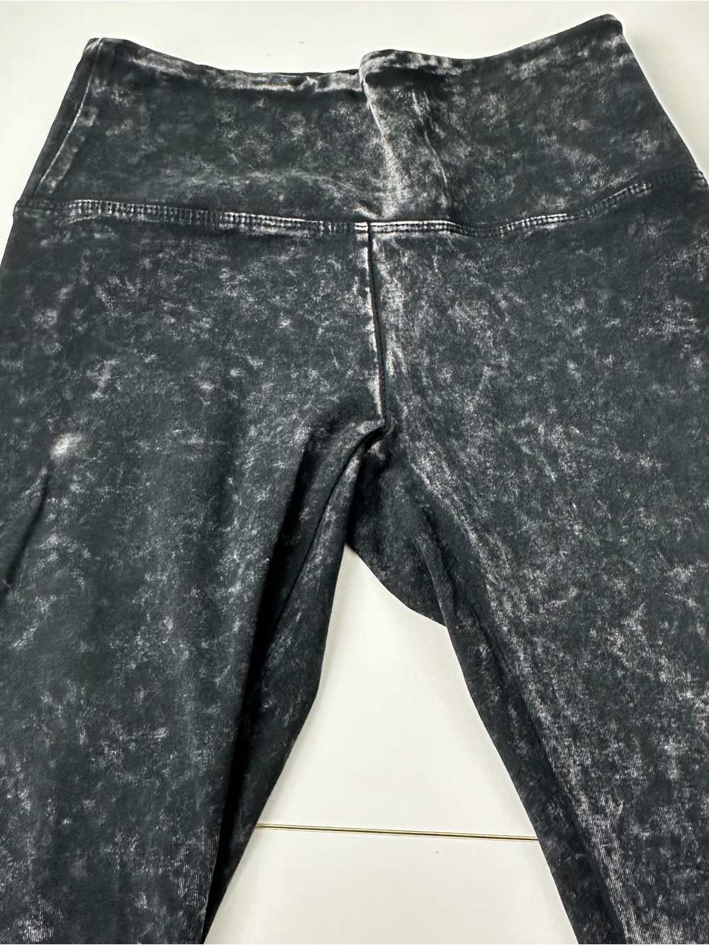 PINK Victoria's Secret Yoga Black and Gray Acid Washed Leggings Size XS